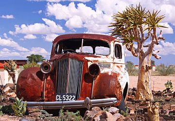 Oldtimer in de woestijn - Namibië van W. Woyke