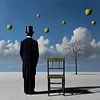 surrealisme man in smoking met zwevende appels van Jan Bechtum