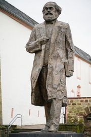 Karl Marx statue Trier by Luis Emilio Villegas Amador