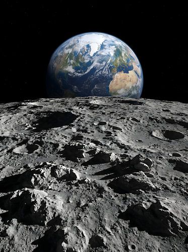 La Terre se lève à l'horizon lunaire