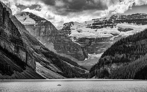 Lake Moraine, Alberta, Canada