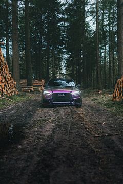 Audi RS3 in het bos van Sebastiaan van 't Hoog