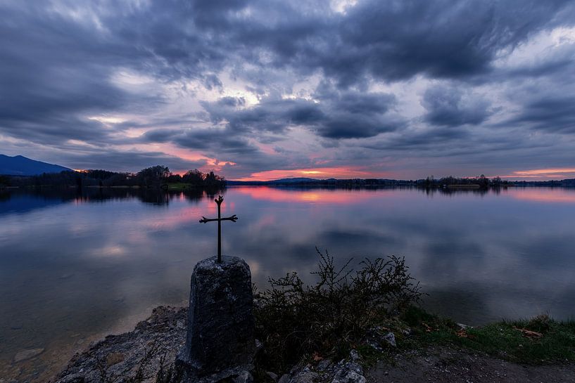 Blue hour at Staffelsee by Teresa Bauer