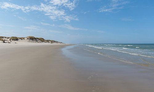 Terschelling : paix, immensité, espace par une journée d'été ensoleillée