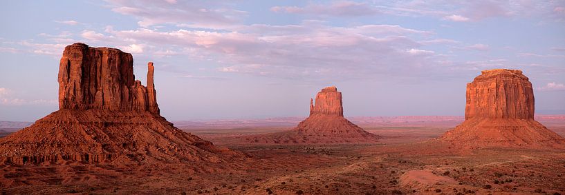 The Mittens, Monument Valley 2011. van Arno Fooy