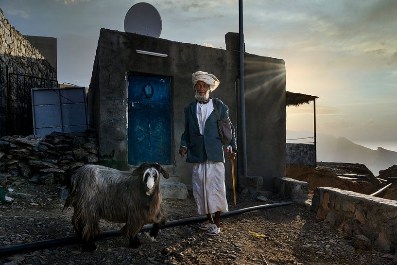 Éleveur de chèvres à Jebel Shams par Paula Romein