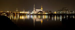 Dresden bei Nacht Panorama sur Andreas Müller