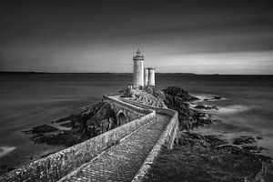 Phare Petit Minou en Bretagne, noir et blanc. sur Manfred Voss, Schwarz-weiss Fotografie