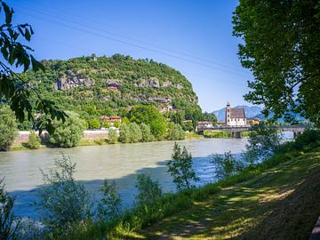 Trento - Uitzicht over de Adige van t.ART