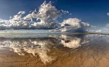 Spiegelung der Wolken bei Rottumeroog