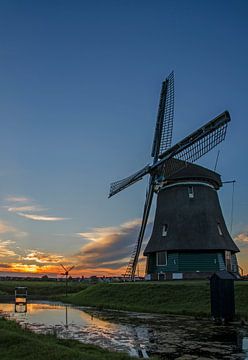 Windmill "de Kathammer" during sundown von Jack Koning