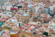 Kleurrijk centrum van Alicante van Peter Apers thumbnail