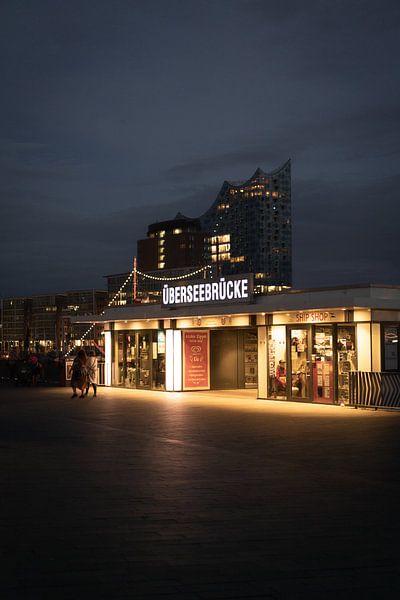 Hamburg by Hello Pompoyo