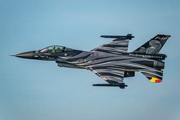 Belgische F-16 Demo Team: de Dark Falcon.