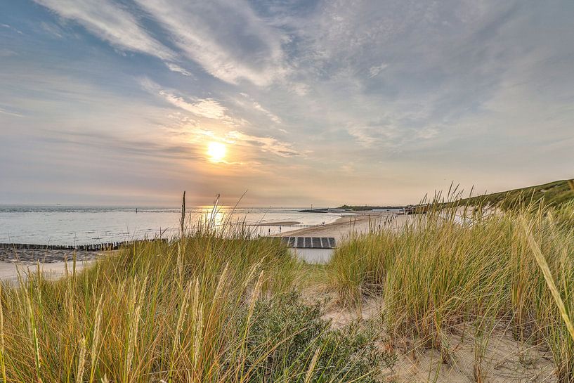 Zonsondergang 't gat Westkapelle van Tom Hengst