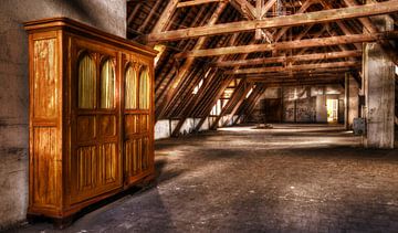 cupboard on the attic van rob boehle