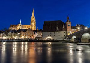 Regensburg in der blauen Stunde