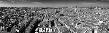 Panorama centre Delft noir/blanc sur Anton de Zeeuw