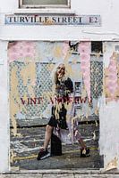 Modieuze impressie: modeposter in Turville Street, Londen