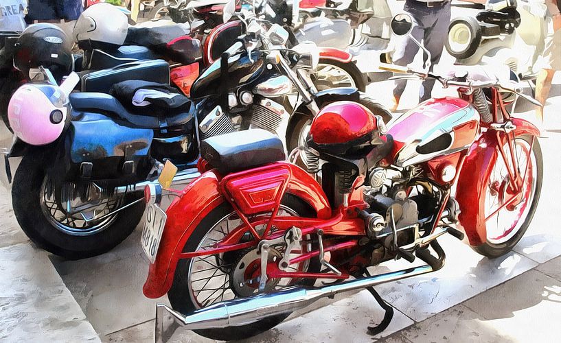 Bunte Motorräder und Helme von Dorothy Berry-Lound