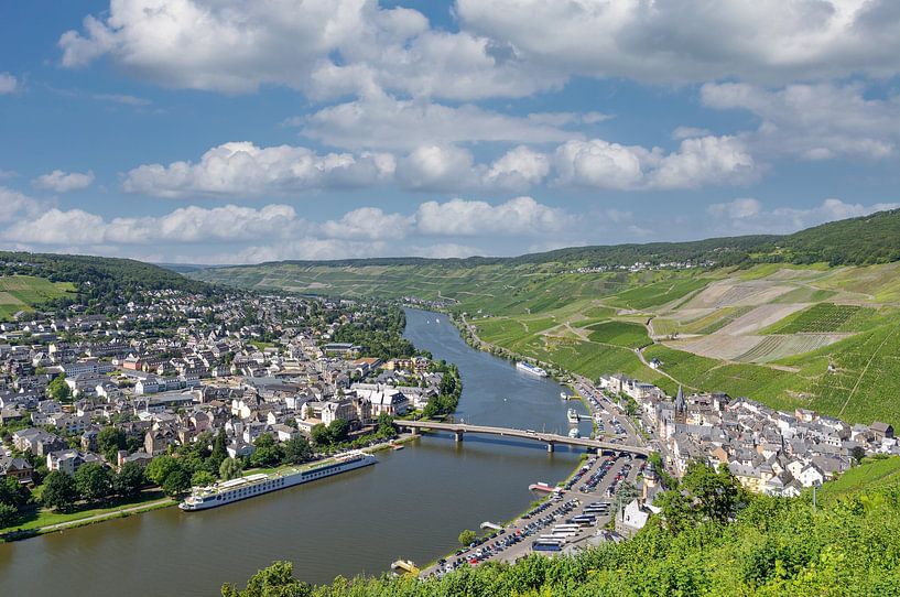 Weinort Bernkastel-Kues an der Mosel von Peter Eckert