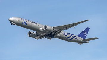 Boeing 777-300 de KLM en livrée SkyTeam. sur Jaap van den Berg