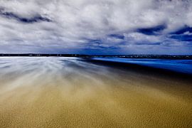 Strandstorm by Petra De Wit