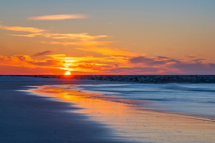 Coucher de soleil coloré à Scheveningen par Bea Budai