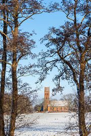 L'église Midwolde dans la neige