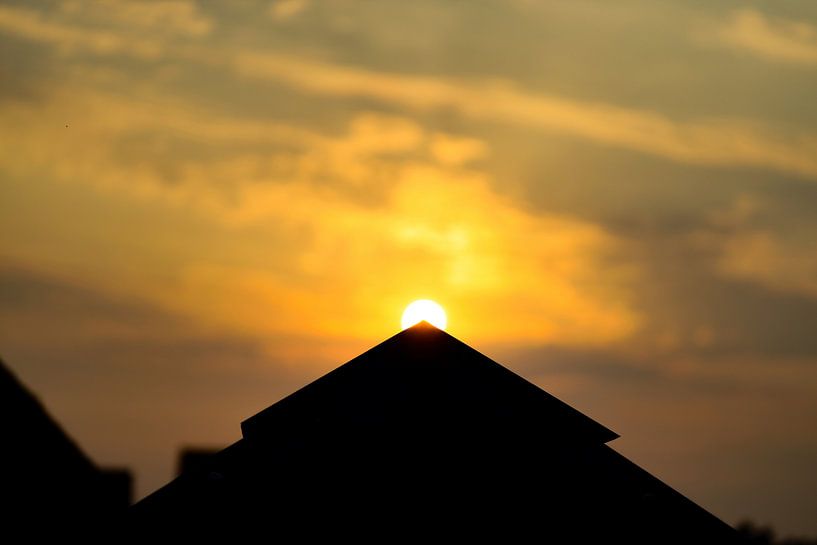 Gouden zonsondergang van Ken Huysmans