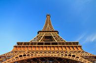Eiffeltoren blauwe lucht van Dennis van de Water thumbnail