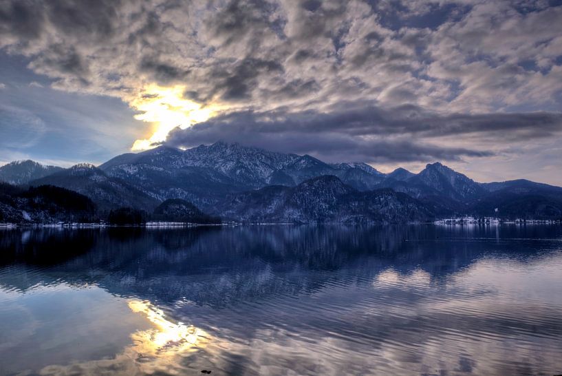 Slowly it's getting evening at the Kochelsee by Roith Fotografie