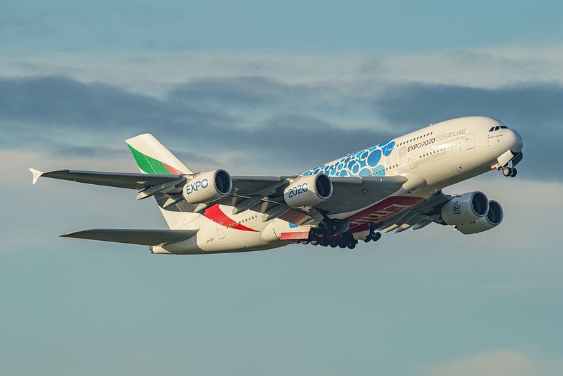 Der Airbus A380 von Emirates startete vom Flughafen Schiphol. von Jaap van den Berg