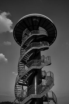 watchtower in the port of Europoort area by Etienne Rijsdijk