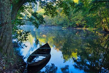 On the banks of the Dordogne by Tanja Voigt
