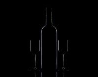 Fles en glazen low key