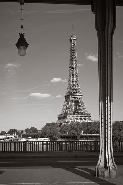 Paris, tour Eiffel en noir et blanc par Patrick Löbler