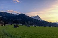 Zonsondergang in Garmisch-Partenkirchen van Teresa Bauer thumbnail