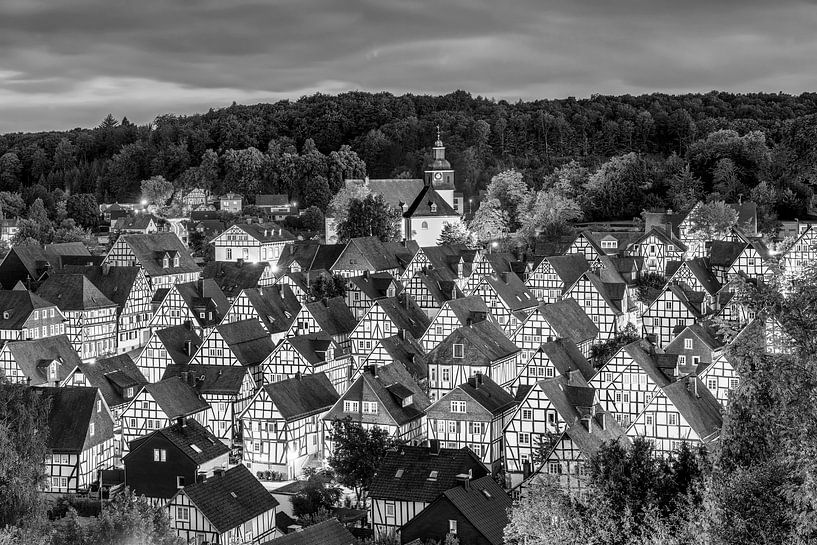 Freudenberg schwarz-weiß von Manfred Voss, Schwarz-weiss Fotografie