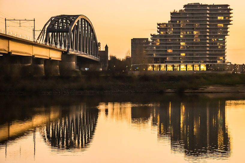 Nijmegen Spiegelwaal Sunset by Caroline Drijber