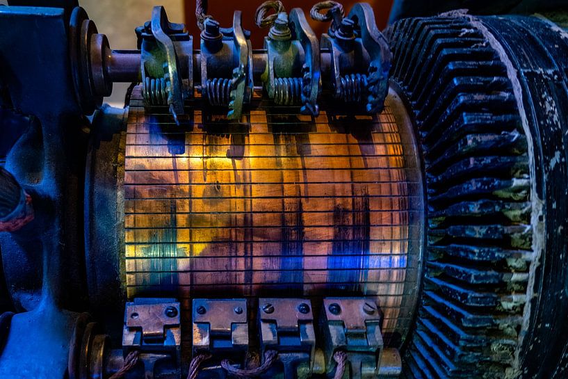 electricity 2 by John Driessen