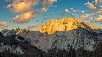 Watzmann Sonnenaufgang im Winter von Dieter Meyrl