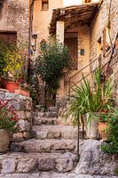 Pittoreske binnenplaats / huisgevel in Gourdon (Provence)