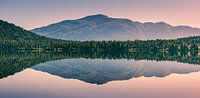 Lumière du matin avec reflet au lac de Paringa par Henk Meijer Photography Aperçu