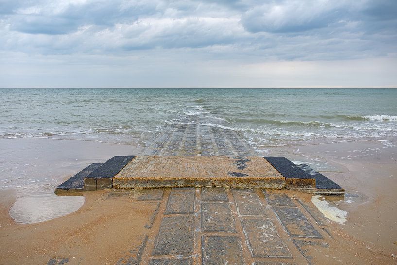 Breakwater by Johan Vanbockryck