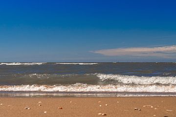 Strand en water van Michael Ruland