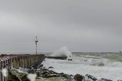 Storm aan zee