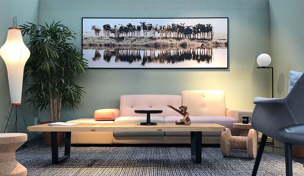 Kühe in einer Reihe (sephia) von Annemieke van der Wiel