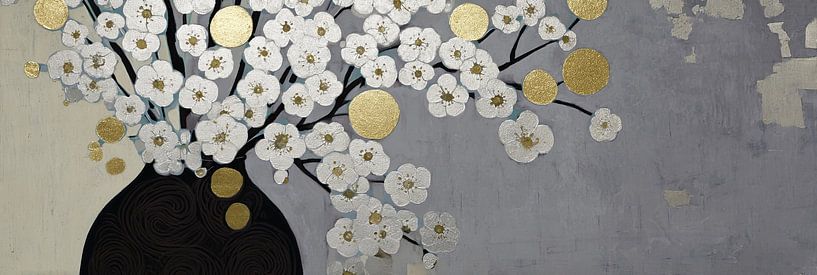 Blumenvase | Elegantes Blühen und Glänzen von Blumen Studio