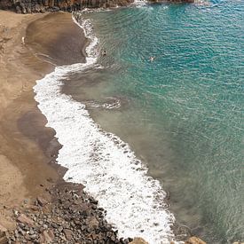 La plage naturelle de Prainha à Madère sur Map of Joy